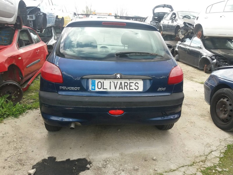 peugeot 206 berlina 1.4   |   0.98 - ... | 1998 | 75 cv / 55 kw del año 1998