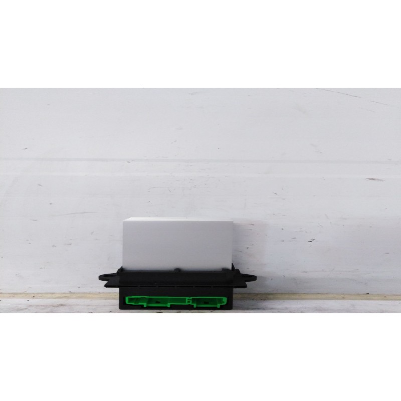 Recambio de resistencia calefaccion para citroen c3    |   0.02 - ... | 2002 referencia OEM IAM 7701048390 , 7701207718 6441L2 6