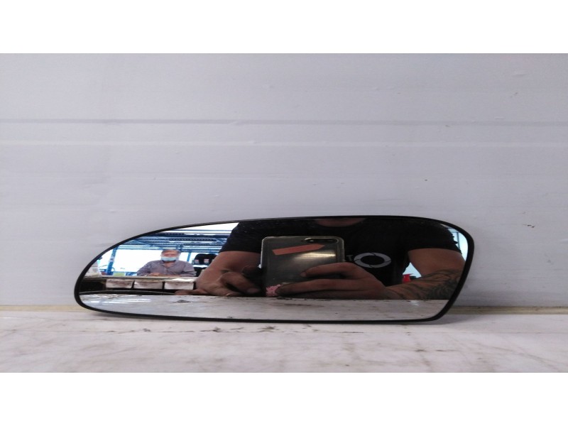 Recambio de cristal retrovisor derecho para citroen saxo    |   0.96 - 0.99 | 1996 - 1999 referencia OEM IAM   