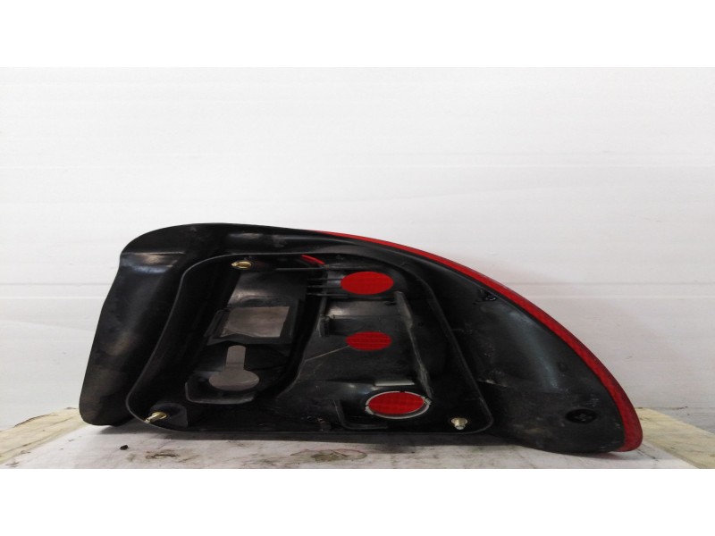 Recambio de piloto trasero izquierdo para mg rover serie 45 (rt) 2.0 td   |   0.00 - 0.04 | 2000 - 2004 | 113 cv / 83 kw referen
