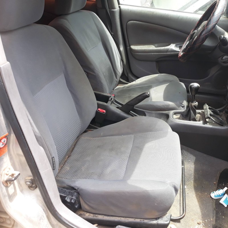 nissan almera (n16/e) 2.2 dci diesel cat   |   0.00 - ... | 2000 | 112 cv / 82 kw del año 2000