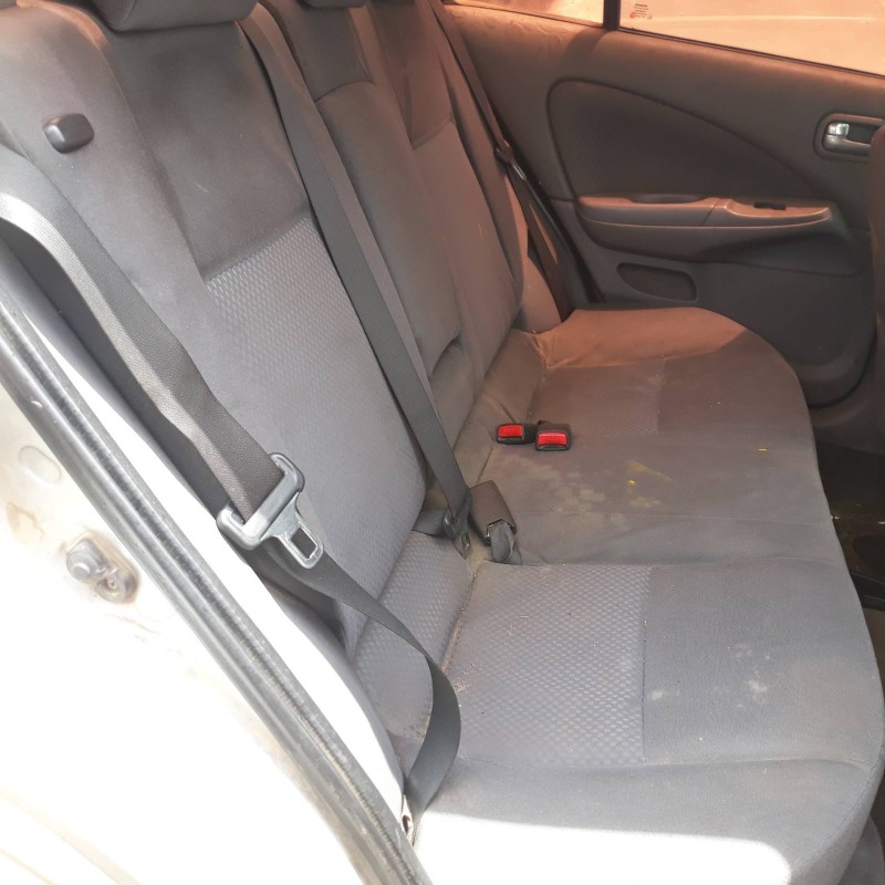 nissan almera (n16/e) 2.2 dci diesel cat   |   0.00 - ... | 2000 | 112 cv / 82 kw del año 2000