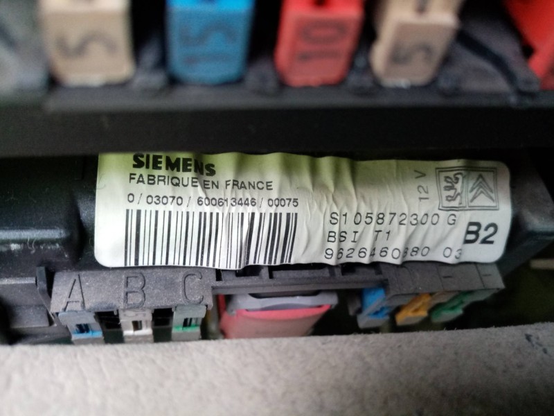 peugeot 206 berlina 1.4   |   0.98 - ... | 1998 | 75 cv / 55 kw del año 1998