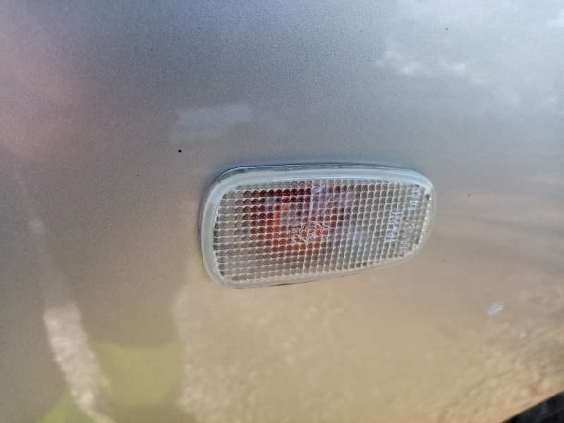 Recambio de piloto lateral derecho para toyota prius (nhw20) 1.5 cat   |   0.03 - 0.09 | 2003 - 2009 | 78 cv / 57 kw referencia 