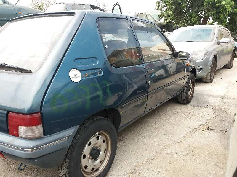 peugeot 205 berlina    |   0.83 - 0.98 | 1983 - 1998 del año 1983