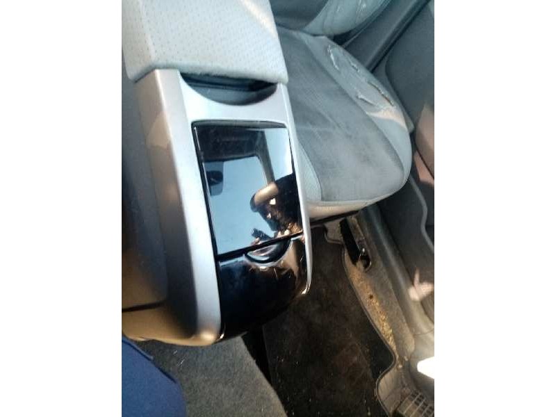 Recambio de cenicero para toyota prius (nhw20) 1.5 cat   |   0.03 - 0.09 | 2003 - 2009 | 78 cv / 57 kw referencia OEM IAM   