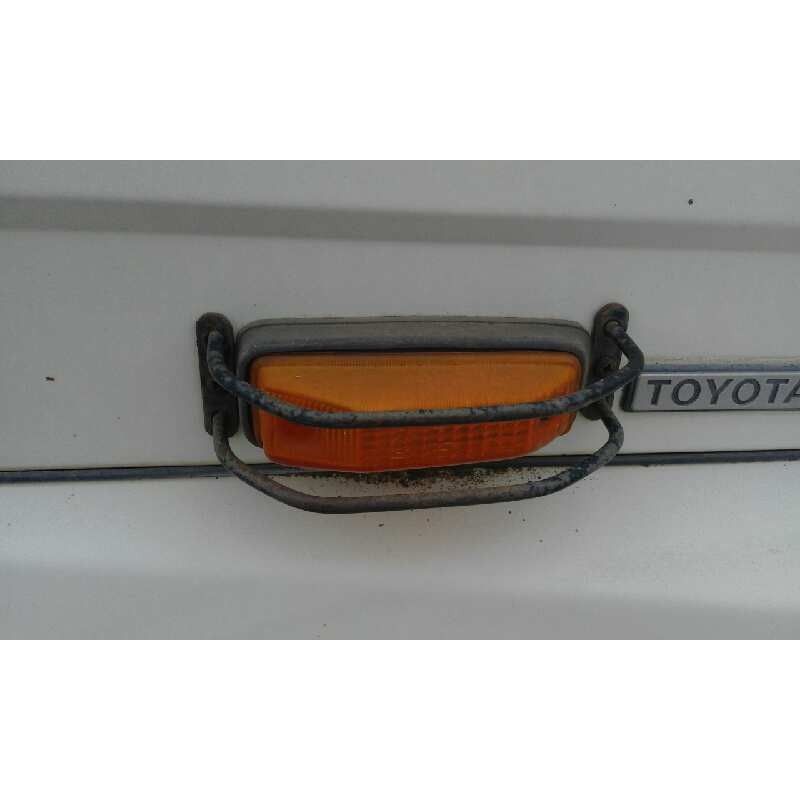 Recambio de piloto lateral derecho para toyota land cruiser (j10)    |   0.98 - 0.02 | 1998 - 2002 referencia OEM IAM   