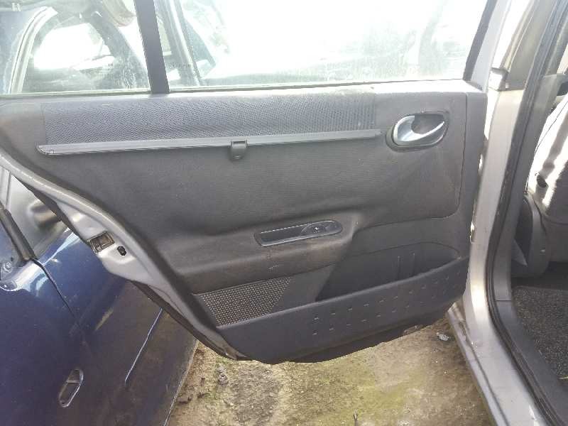 renault megane ii familiar 1.9 dci diesel   |   0.03 - ... | 2003 | 120 cv / 88 kw del año 2003