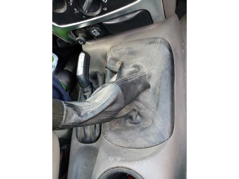 Recambio de guarnecidos palanca cambio para chrysler jeep cherokee (kj)    |   0.02 - 0.08 | 2002 - 2008 referencia OEM IAM 0507