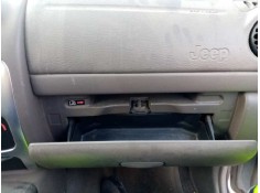 Recambio de guantera para chrysler jeep cherokee (kj)    |   0.02 - 0.08 | 2002 - 2008 referencia OEM IAM    2