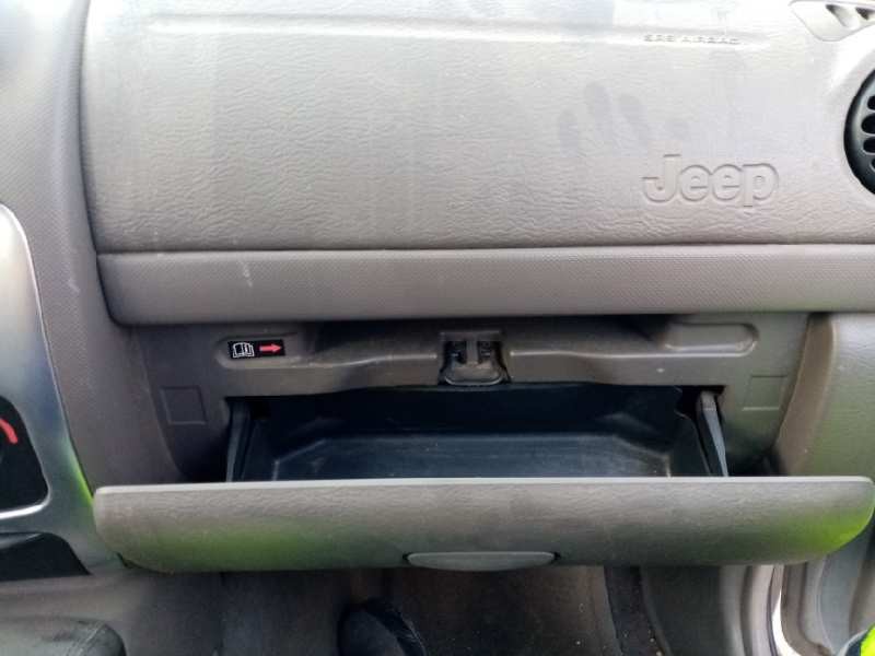 Recambio de guantera para chrysler jeep cherokee (kj)    |   0.02 - 0.08 | 2002 - 2008 referencia OEM IAM   
