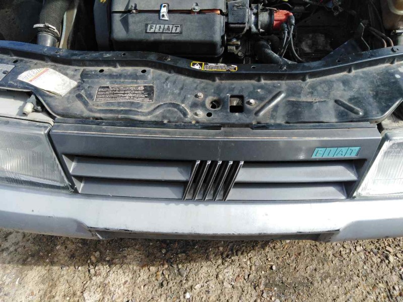 Recambio de rejilla delantera para fiat tempra berlina (159) 1.6 cat   |   0.90 - 0.96 | 1990 - 1996 | 78 cv / 57 kw referencia 