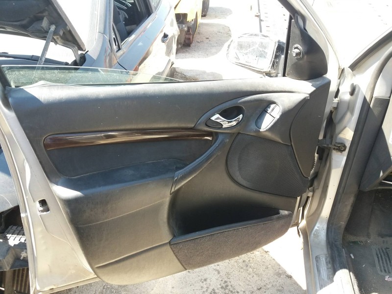 ford focus berlina (cak) ambiente   |   08.98 - 12.04 | 1998 - 2004 | 101 cv / 74 kw del año 1998