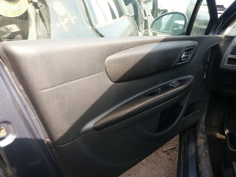 citroen c4 coupe 1.4 16v   |   0.04 - 0.11 | 2004 - 2011 | 88 cv / 65 kw del año 2004