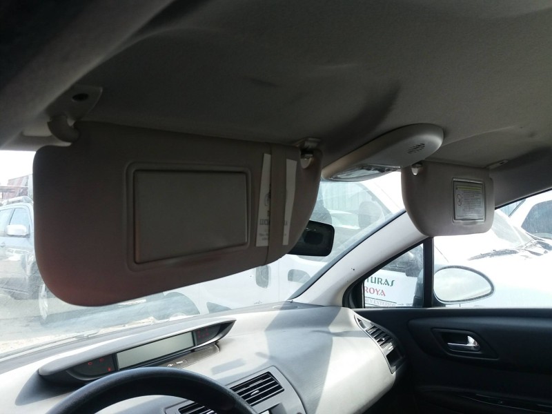 citroen c4 coupe 1.4 16v   |   0.04 - 0.11 | 2004 - 2011 | 88 cv / 65 kw del año 2004