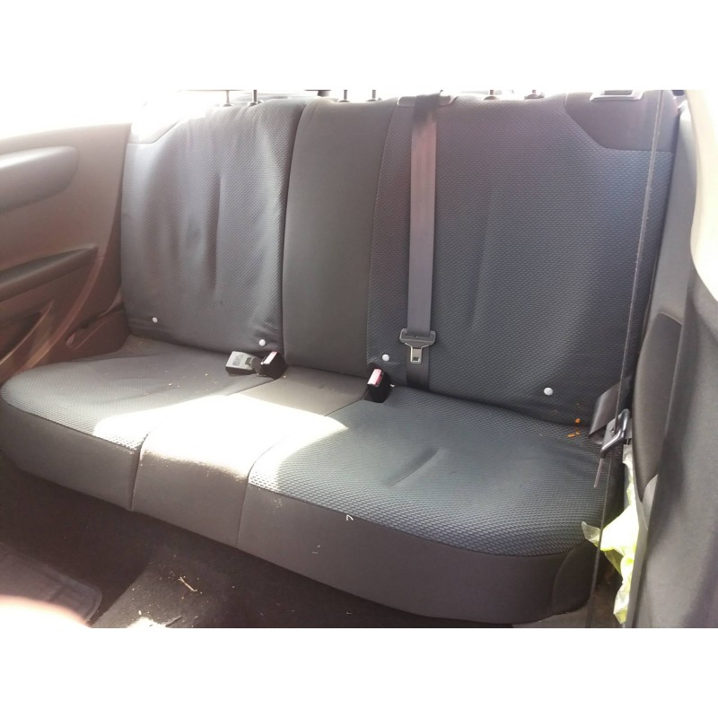 citroen c4 coupe 1.4 16v   |   0.04 - 0.11 | 2004 - 2011 | 88 cv / 65 kw del año 2004