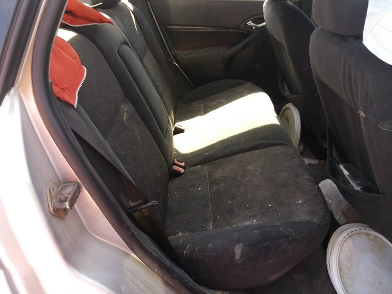 ford focus berlina (cak) ambiente   |   08.98 - 12.04 | 1998 - 2004 | 101 cv / 74 kw del año 1998