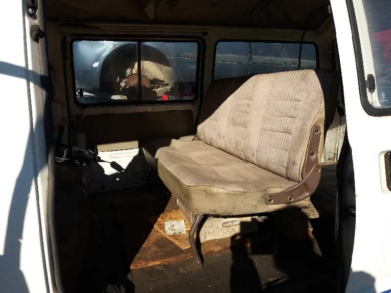 nissan vanette (c 220) vanette  transporter   |   07.83 - ... | 1983 | 69 cv / 51 kw del año 1983