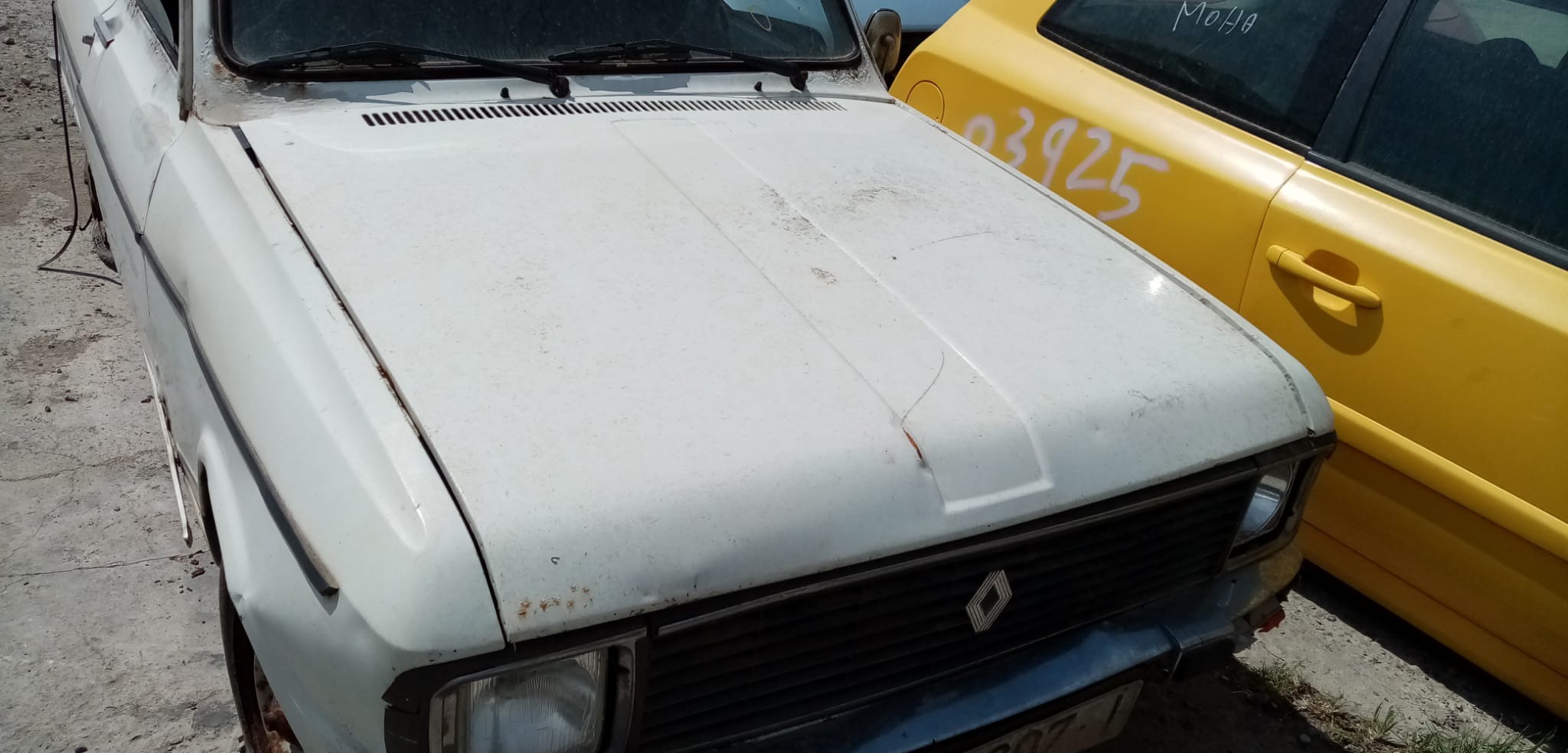 Renault 6 Compacto 5p 0.8 L (800-02) ALETA DELANTERO DERECHO