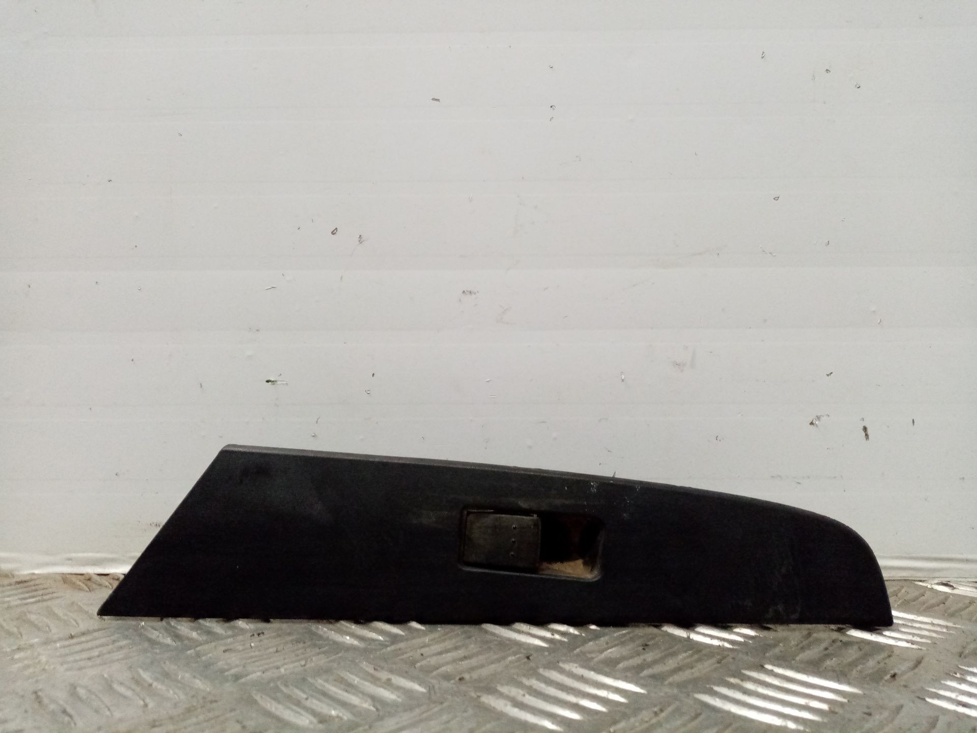 Mazda Algemeen PULSANTE ALZA CRISTALLI POSTERIORE DX 03123120
