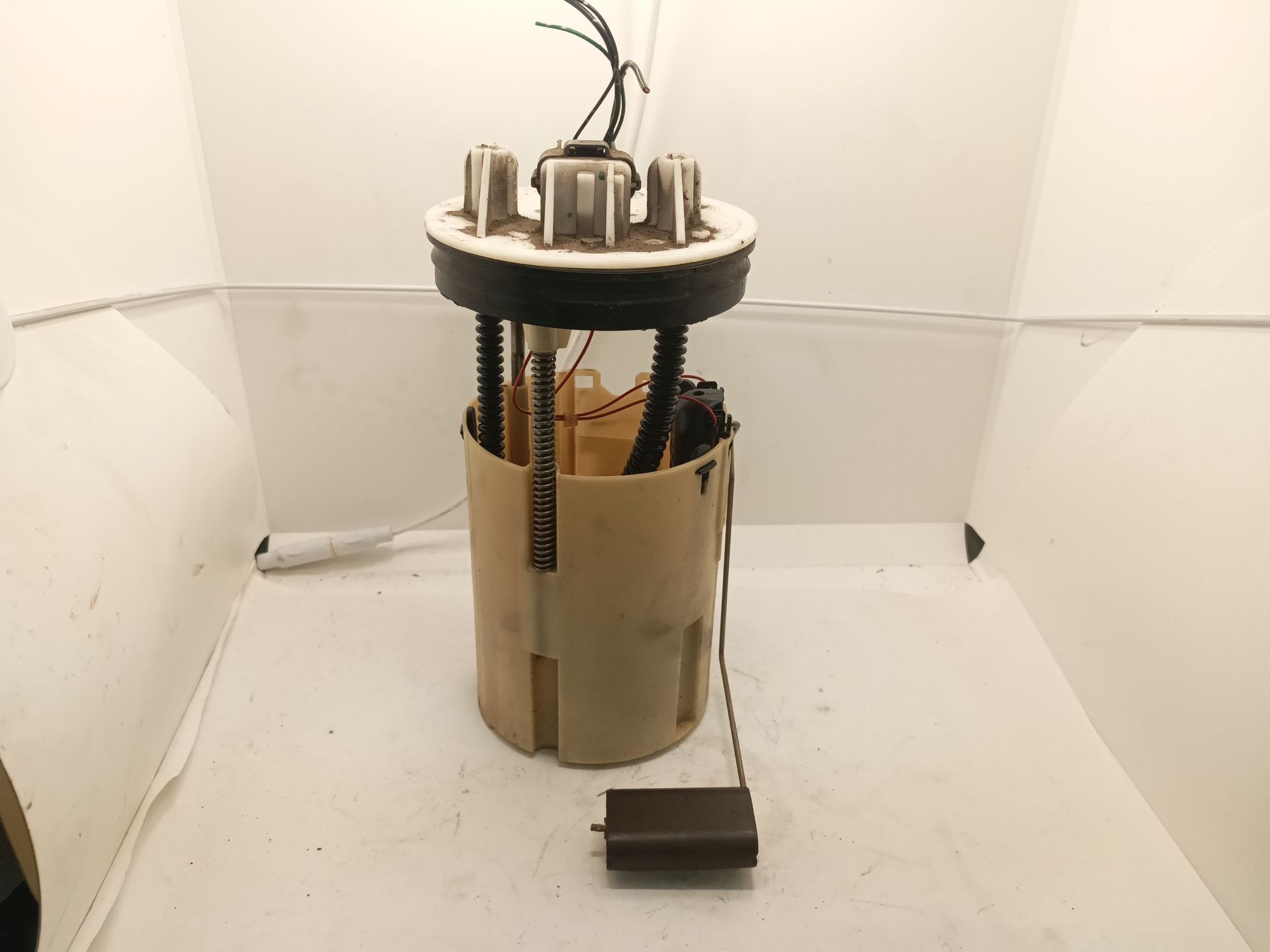 580300006 CAPTEUR NIVEAU DE CARBURANT / 2381671 POUR NISSAN ALMERA II HATCHBACK - Photo 1/10