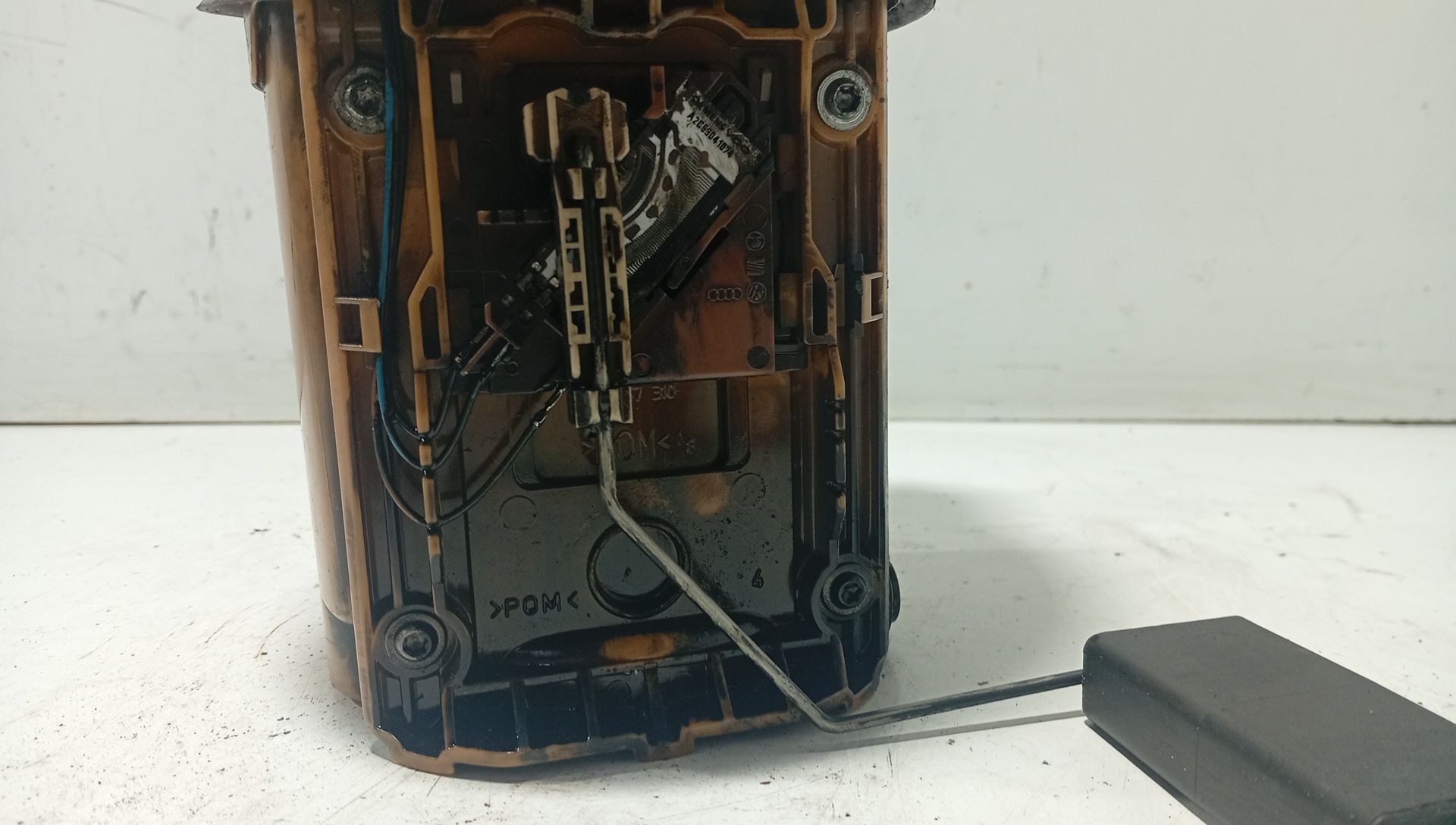 1K0919050D CAPTEUR NIVEAU DE CARBURANT / A2C53041385 / 2420145 POUR AUDI A3 8P1 - Photo 2/10