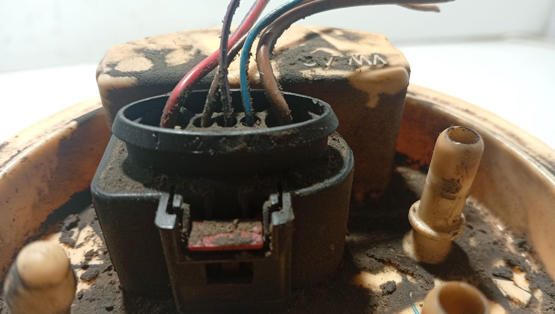 1K0919050D CAPTEUR NIVEAU DE CARBURANT / A2C53041385 / 2420145 POUR AUDI A3 8P1 - Photo 5/10